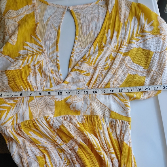 NWOT Cupshe maxi Sundress yellow tropical leaf print Hawaiian Resort Wear L. - Picture 15 of 16